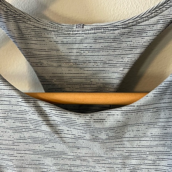 Outdoor Voices Techsweat Move Free Crop Top Sports Bra Gray Large - Picture 7 of 7